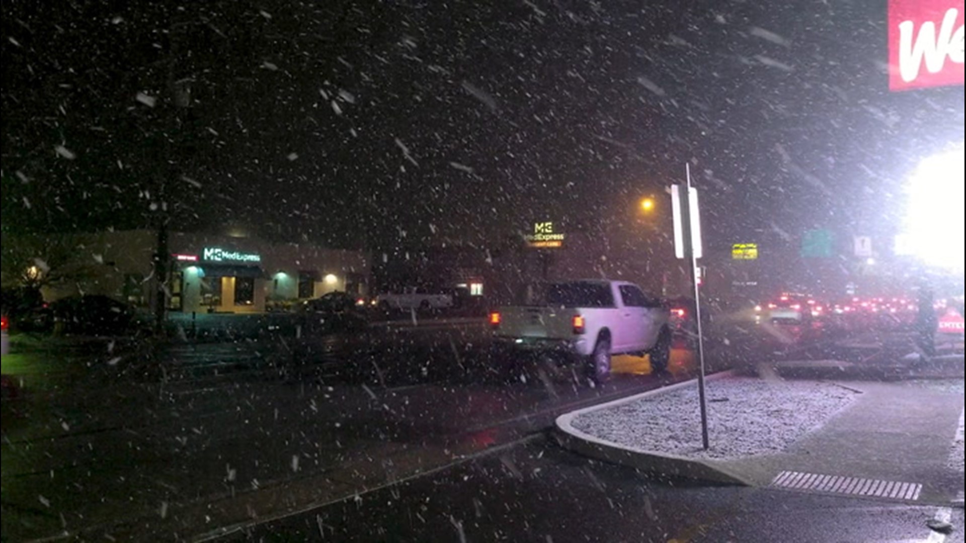 Large snowflakes covered Altoona, Pennsylvania, on Feb. 27 leaving a layer of white over the grass and streets.