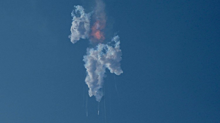 WATCH: SpaceX Starship explodes minutes after launch