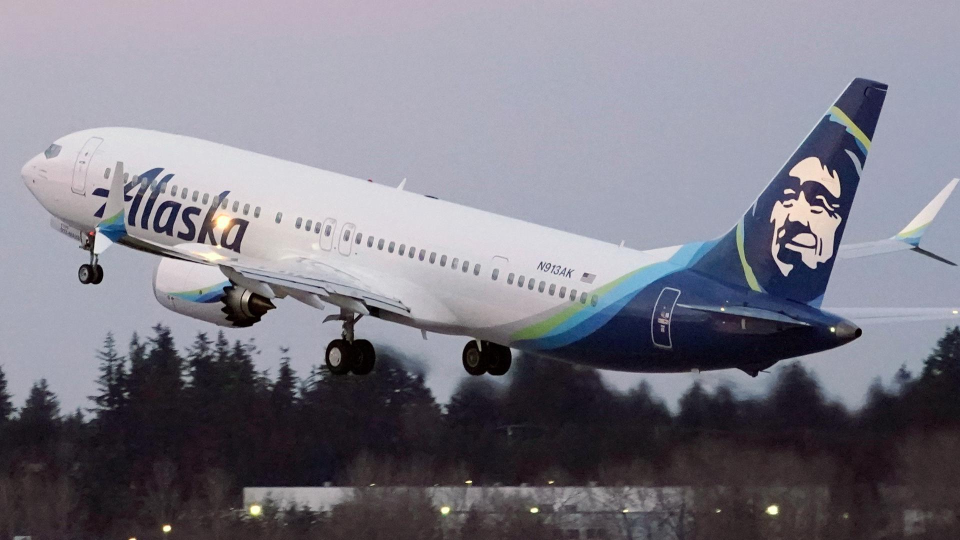 Flight attendant says exploding coffee maker on Alaska Airlines flight ...