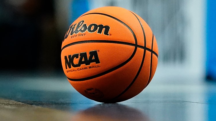 When filling out March Madness bracket, who should you pick?