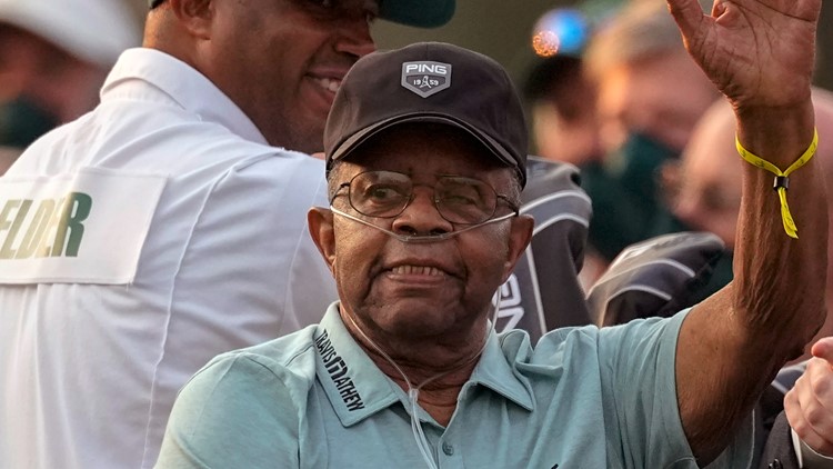 Lee Elder, 1st Black golfer to play Masters, dies at age 87