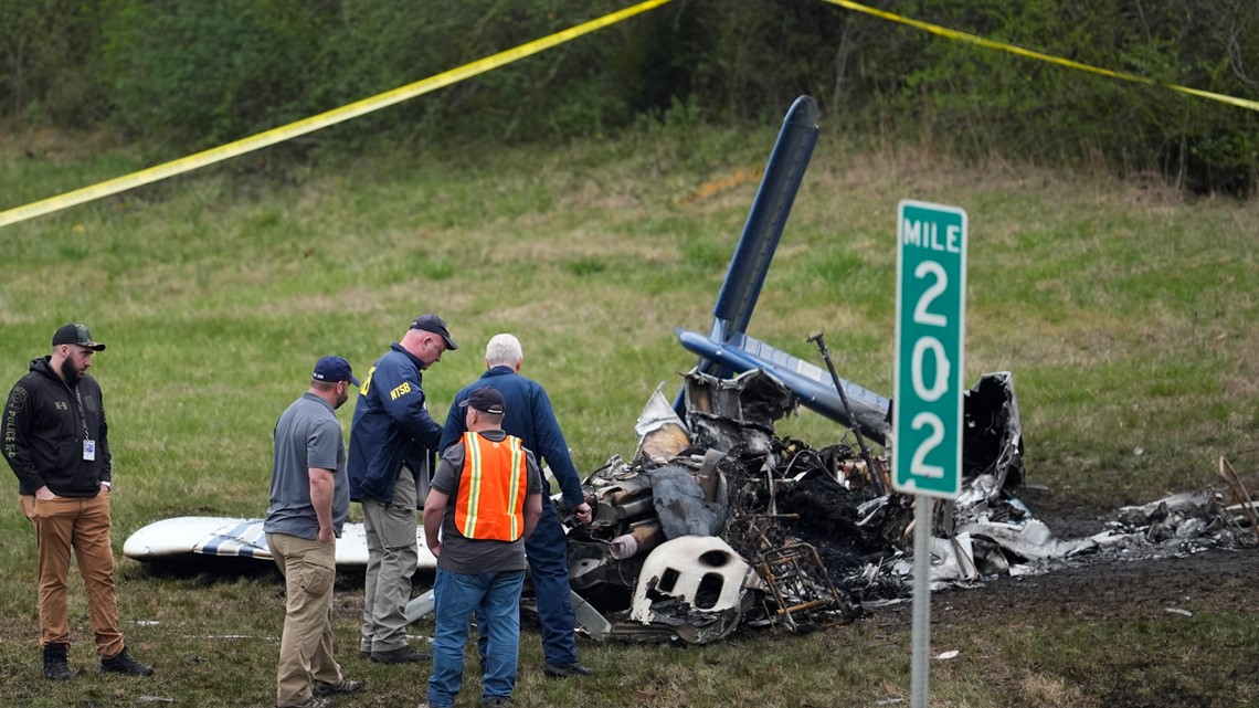 Nashville plane crash: Pilot said he was 'too far' from runway ...