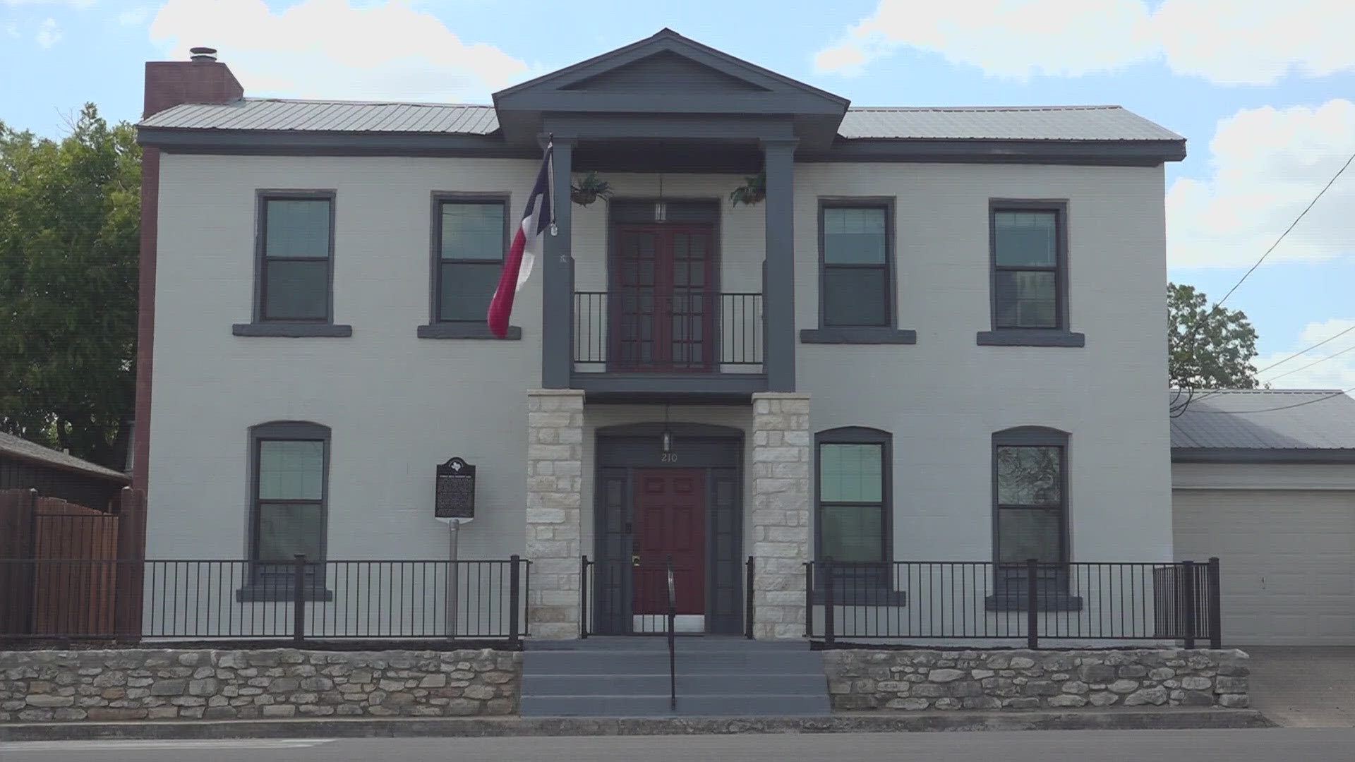 The "Clink on the Creek" in Belton, TX offers guests a chance to stay in a real historic Texas jail.