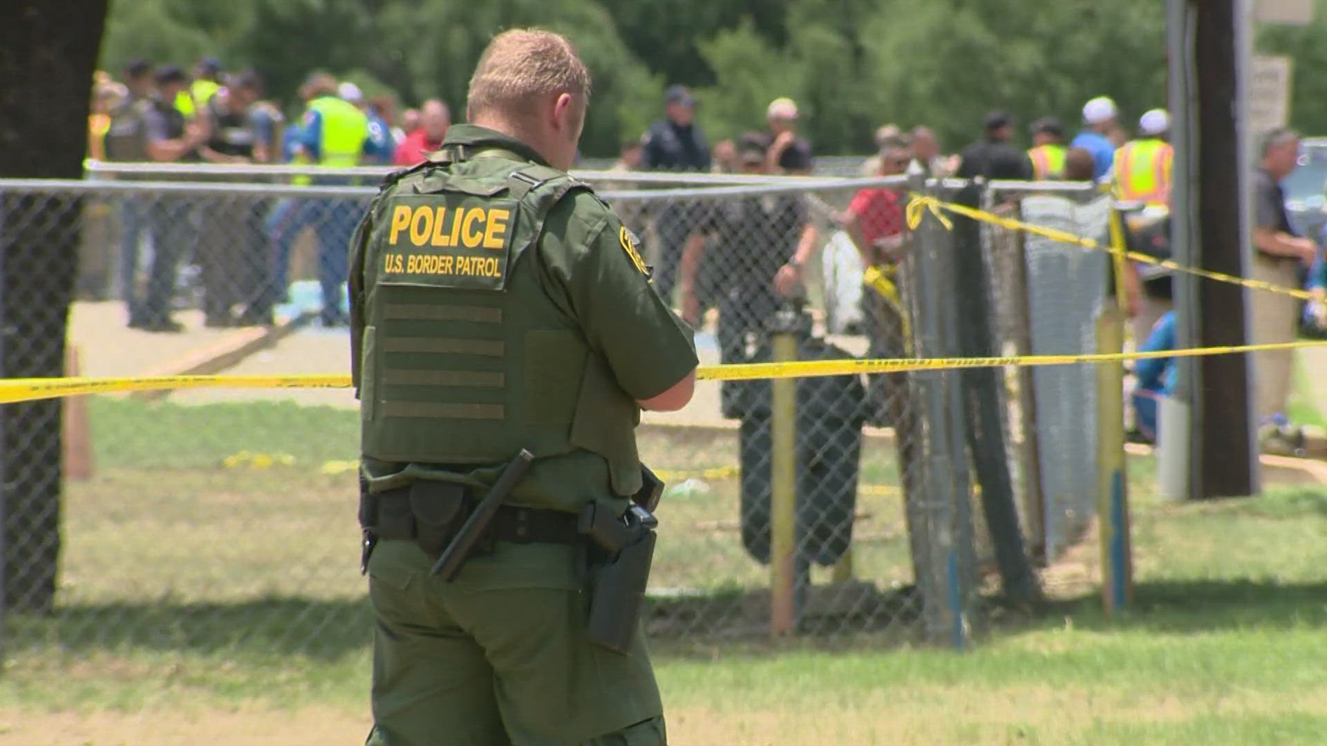 According to the report, border patrol agents who rushed to the school weren't trained enough and failed to establish command at the scene.