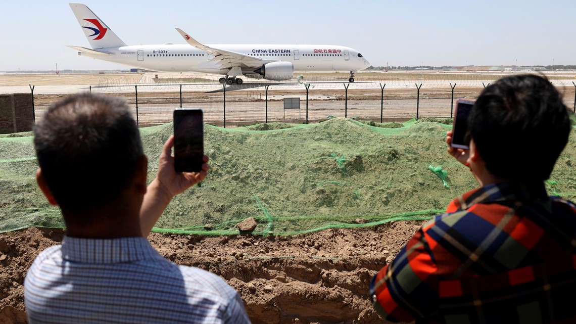 Chinese Boeing 737-800 crashes with 132 on board; no survivors - Vimarsana News