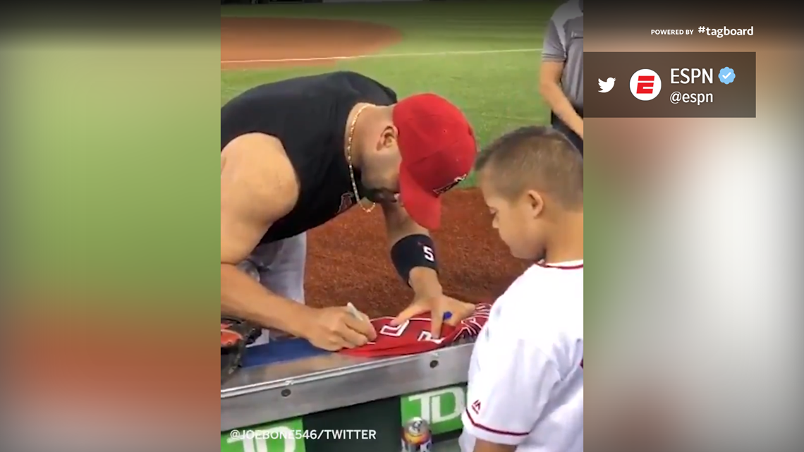 MLB News | Albert Pujols gives young fan his jersey and ...