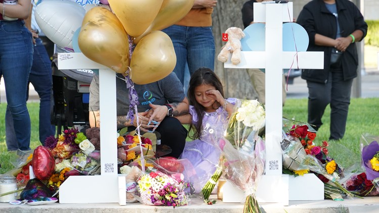 Texas lawmakers signed NDAs to obtain Uvalde shooting case file