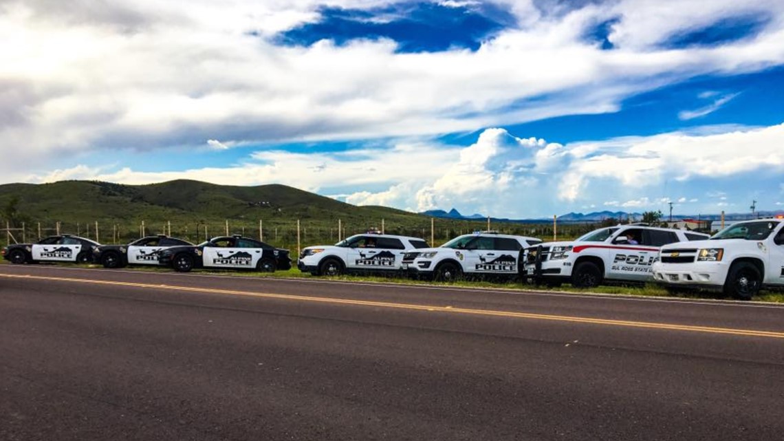 Alpine police help children celebrate birthdays during social