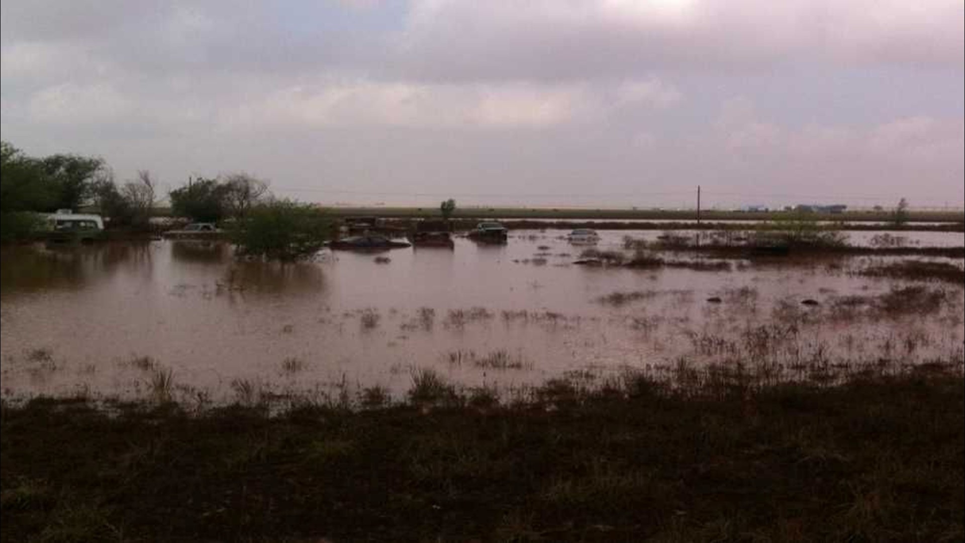 Over a Dozen Homes Destroyed in Seagraves Flood