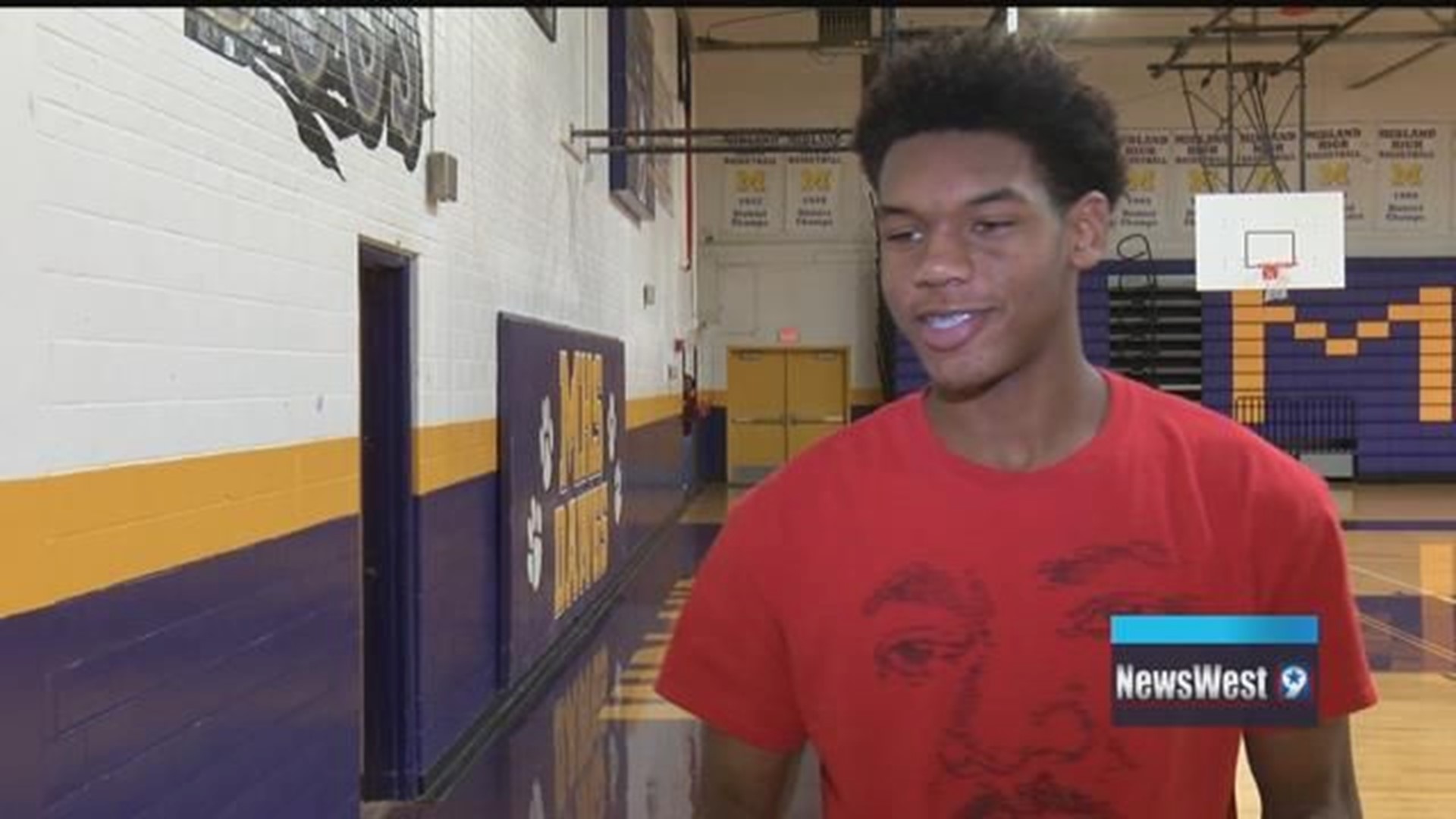 Midland High's Rayshad Chambers excels despite hearing impairment