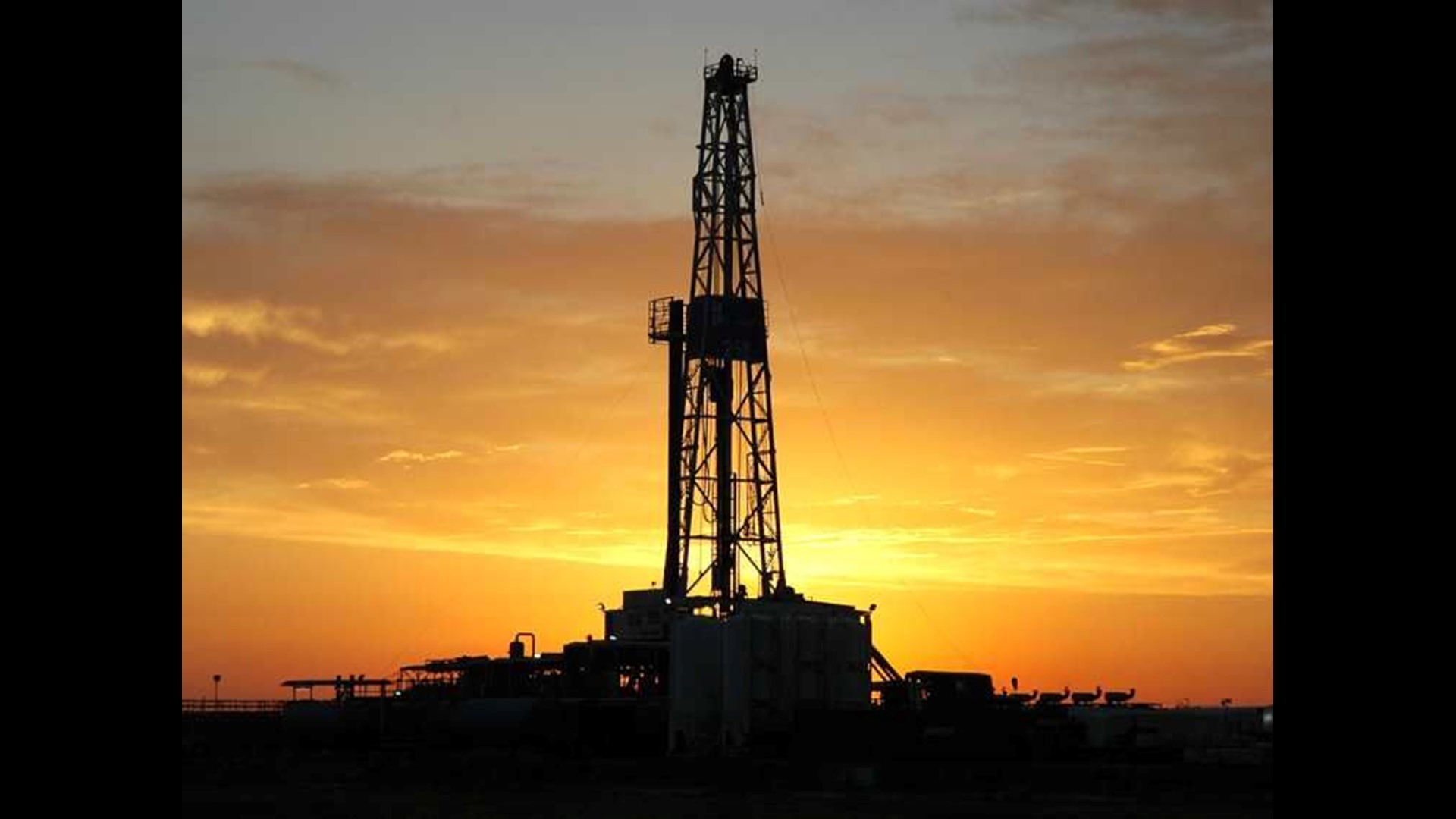 Several Workers Hurt After Oil Rig Explosion in Reeves County