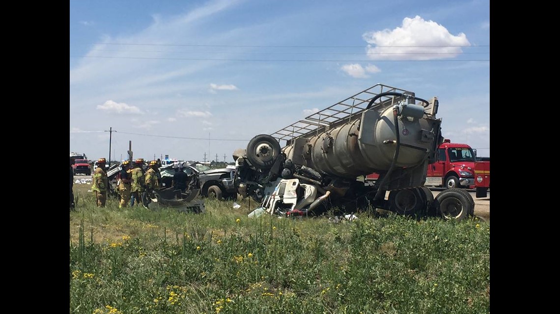 Denver City man killed in Gaines County crash