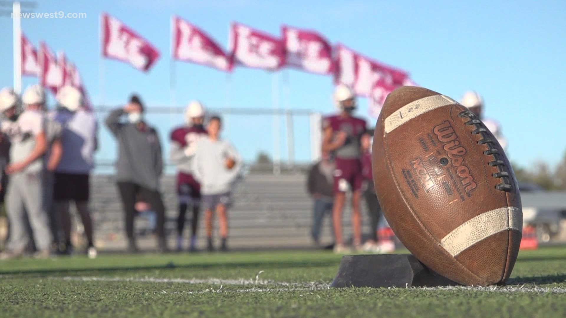 The Dave Campbell's Texas Football Community Connection School of the Year recognizes those schools that connect their communities in authentic ways.