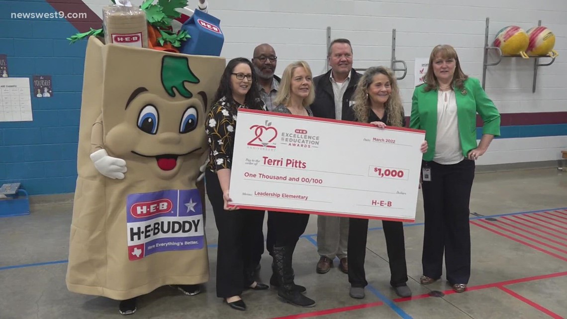 Bush Elementary teacher named finalist for H-E-B Excellence in Education Awards - Vimarsana News