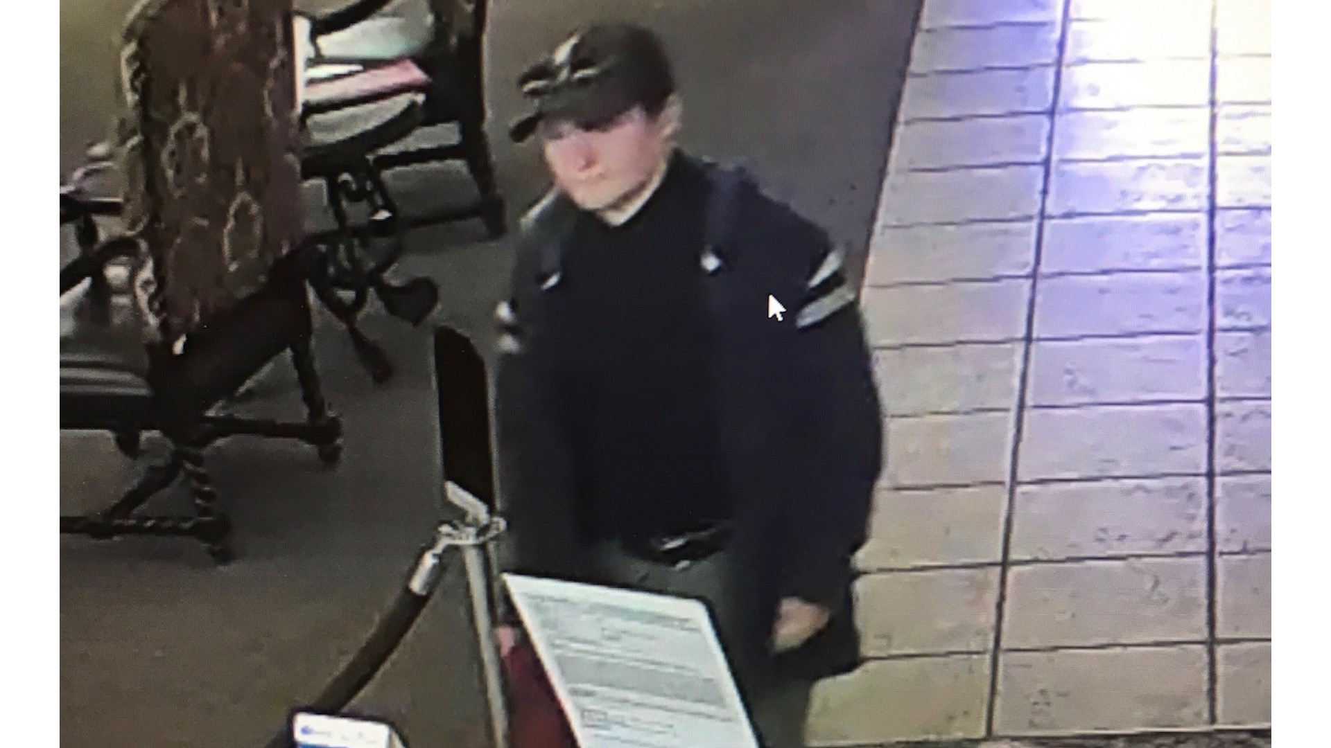 Suspect in 2 bank robberies arrested | newswest9.com