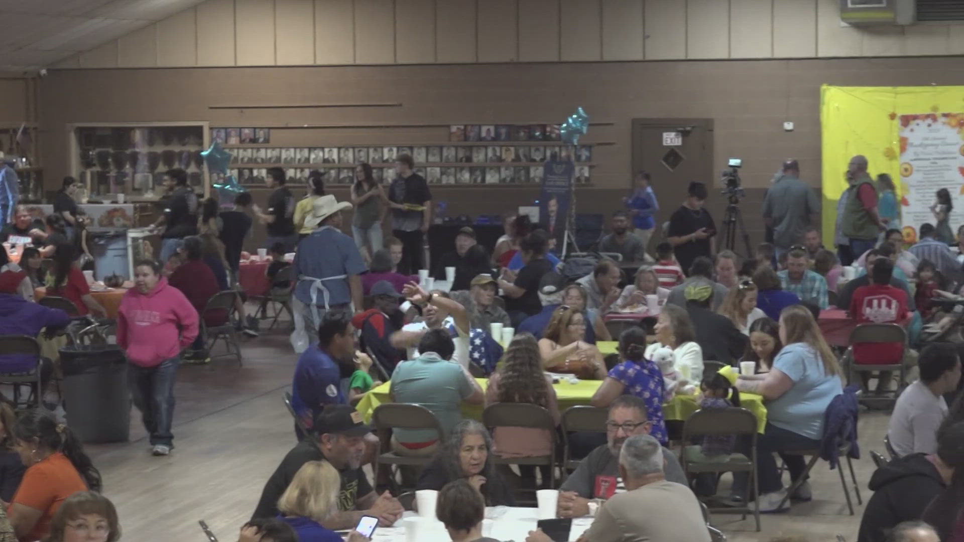 Jesse Porras holds his 11th Thanksgiving dinner at the American Legion.