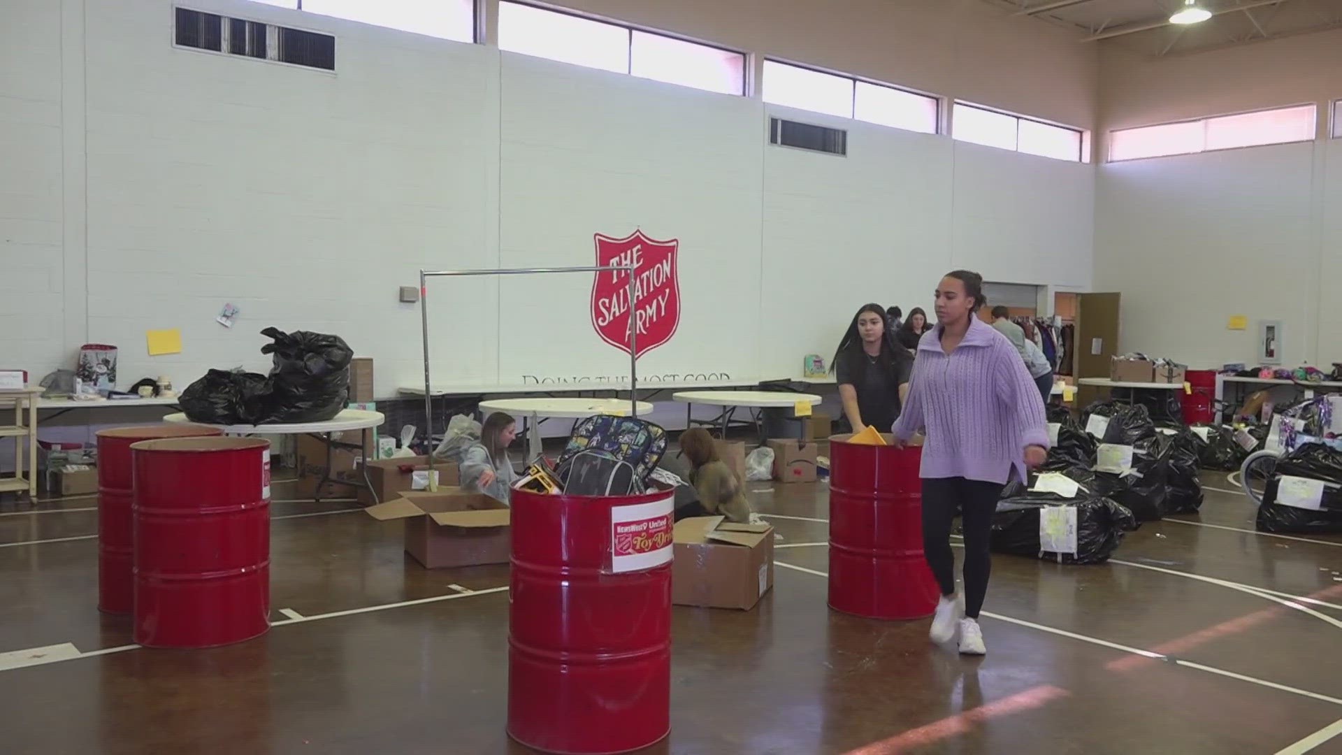 Bloomington Salvation Army recruiting bell ringers, donors for annual  holiday campaign