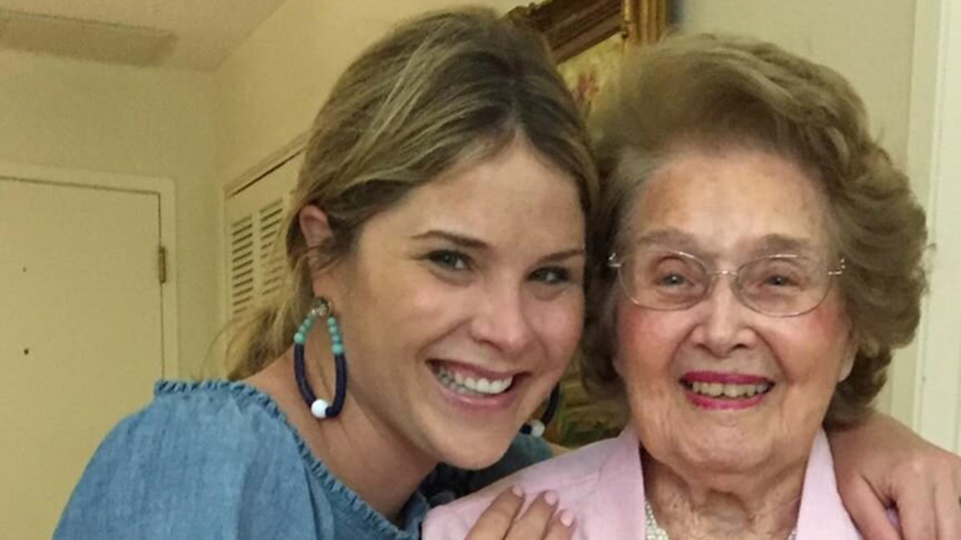 Jenna Welch, mother to Laura Bush, passes away in Midland on Friday