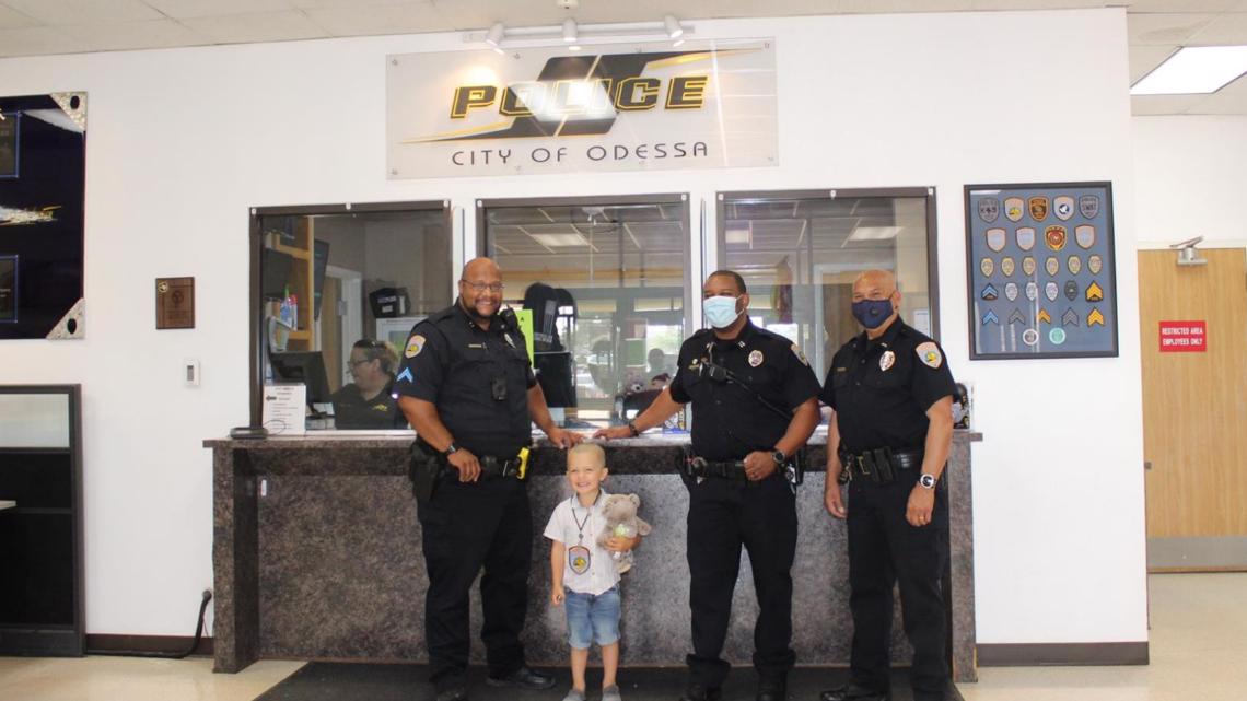 4 year old takes tour of Odessa Police Department