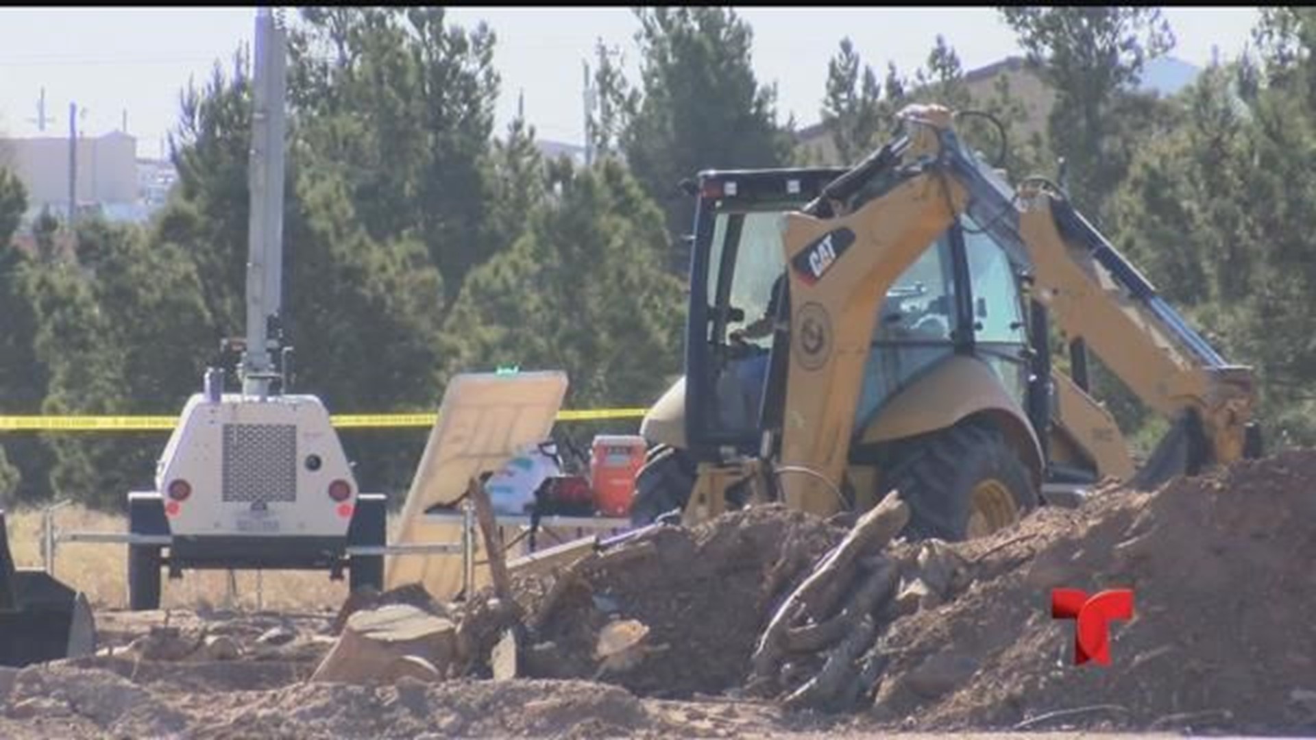 Autoridades en Midland continúan excavando en el sitio donde se encontraron restos humanos