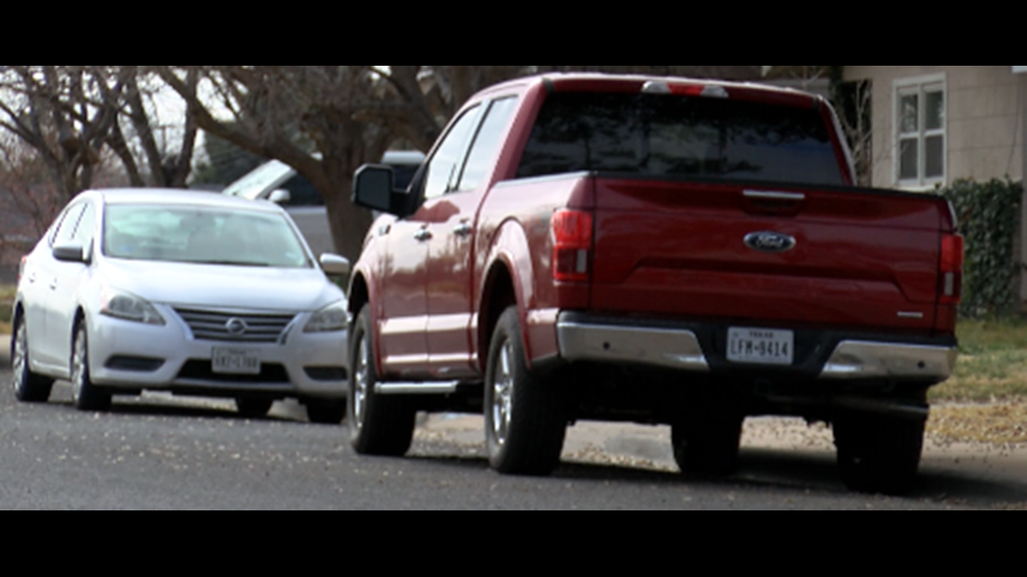 VERIFY Yes, parking against traffic is illegal in Texas, here’s why