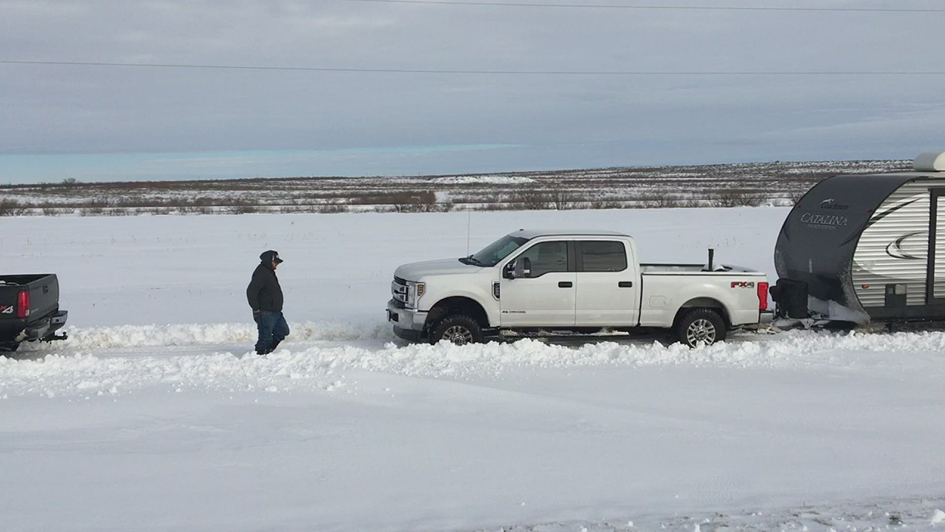 Video of drivers going off the road in the snow between Big Spring and Stanton.