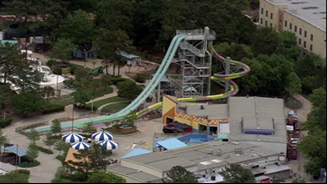 Worker falls to death at Hurricane Harbor Splashtown, HCSO says