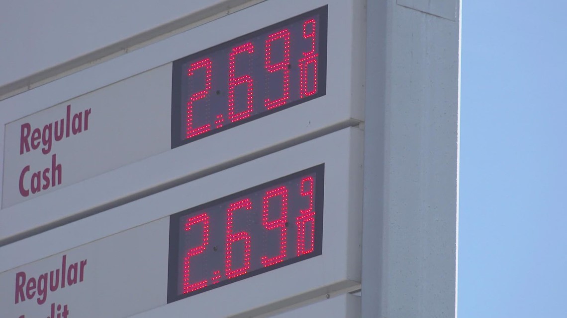 Low gas prices mean more Christmas travel