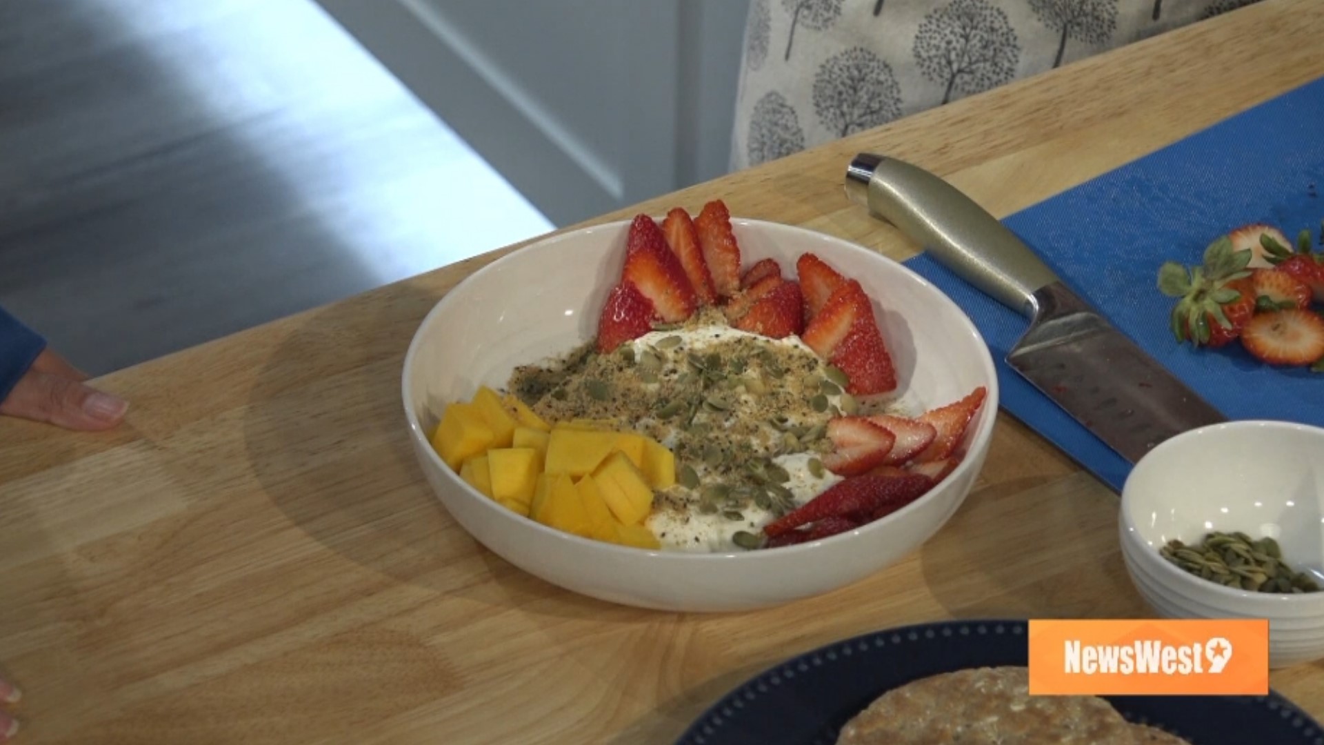 Learn how to make some easy breakfast meals with registered dietitian Carina Myatt.