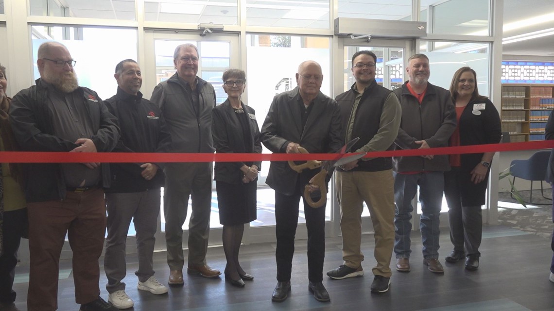 Howard College reopens Anthony Hunt Library after renovations - Vimarsana News