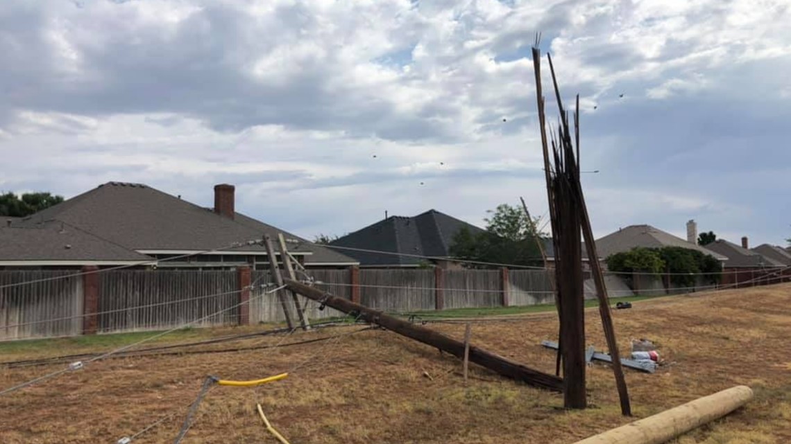 Straightline winds cause damage near Grassland Estates