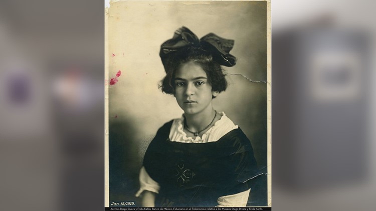 Basin Buzz: A look into Frida Kahlo's personal photo collection