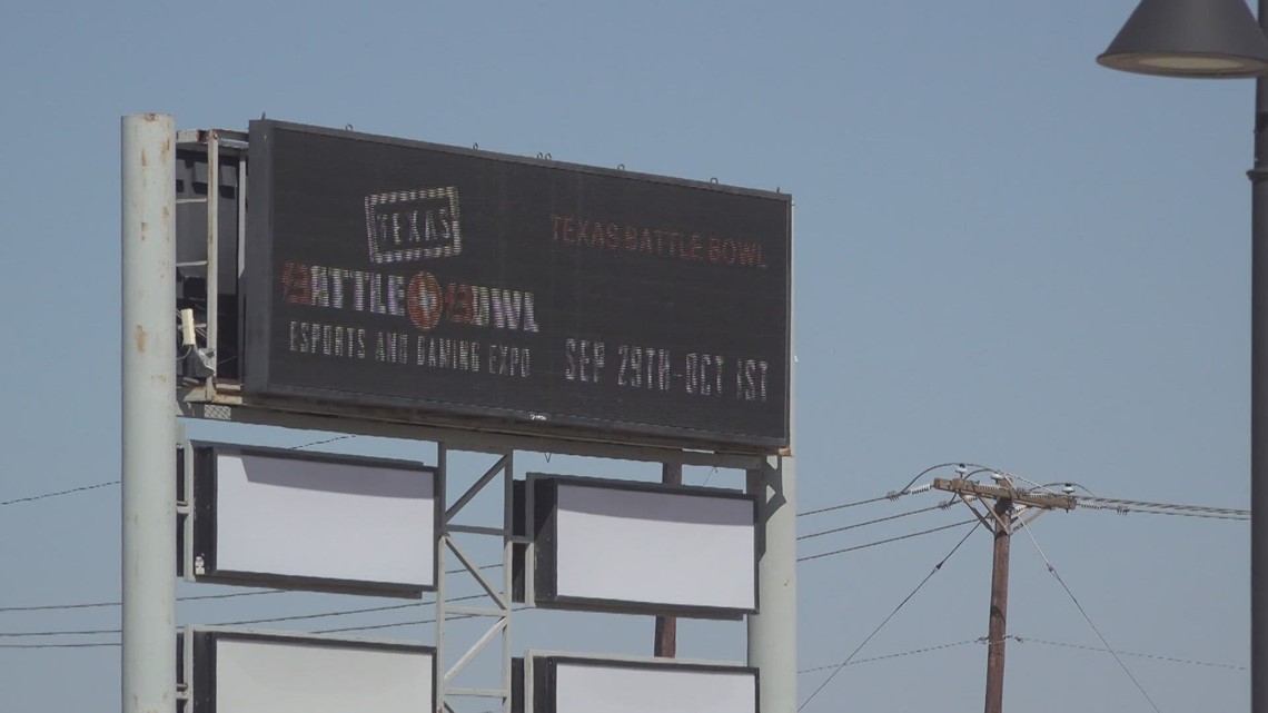 One of Faze Clan's founding members stops by Texas Battle Bowl site, as event preparations are underway - Vimarsana News