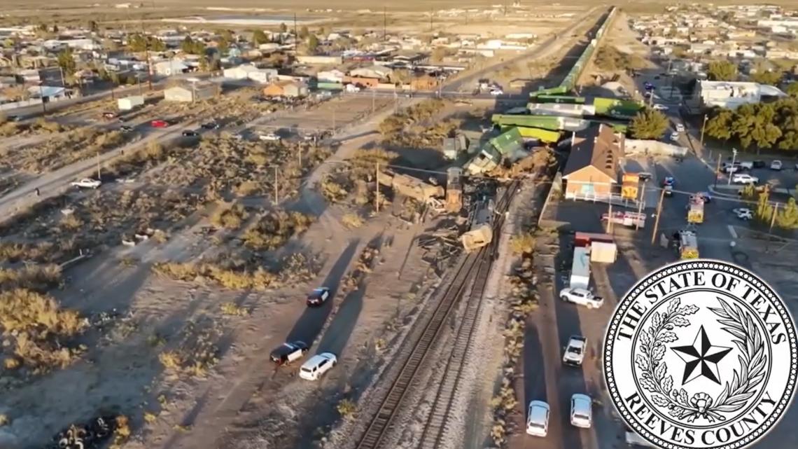 1 dead after train derails, hits Chamber of Commerce building in Pecos ...