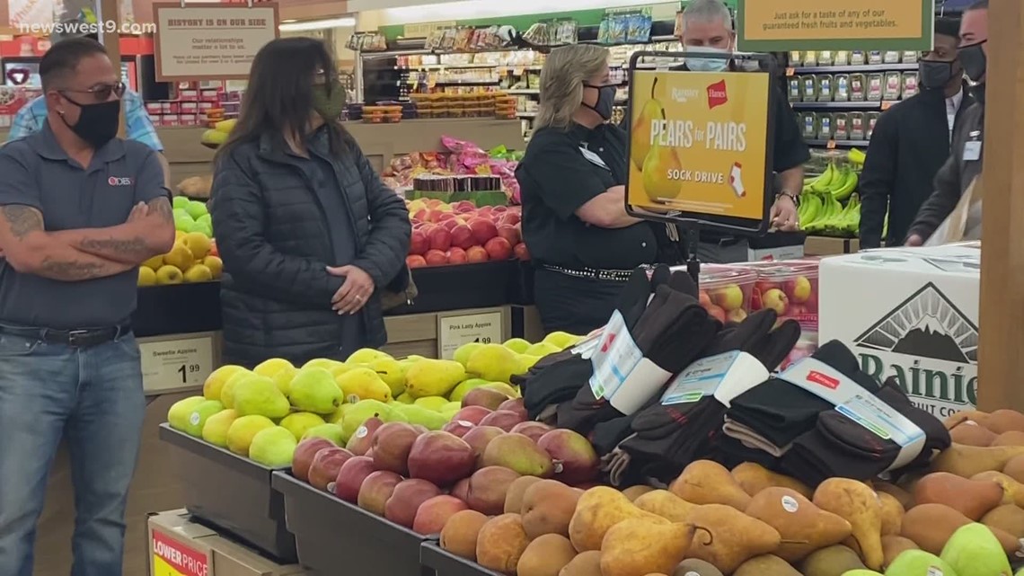 United Supermarket donates 1,000 socks to Midland/Odessa Salvation Army - Vimarsana News