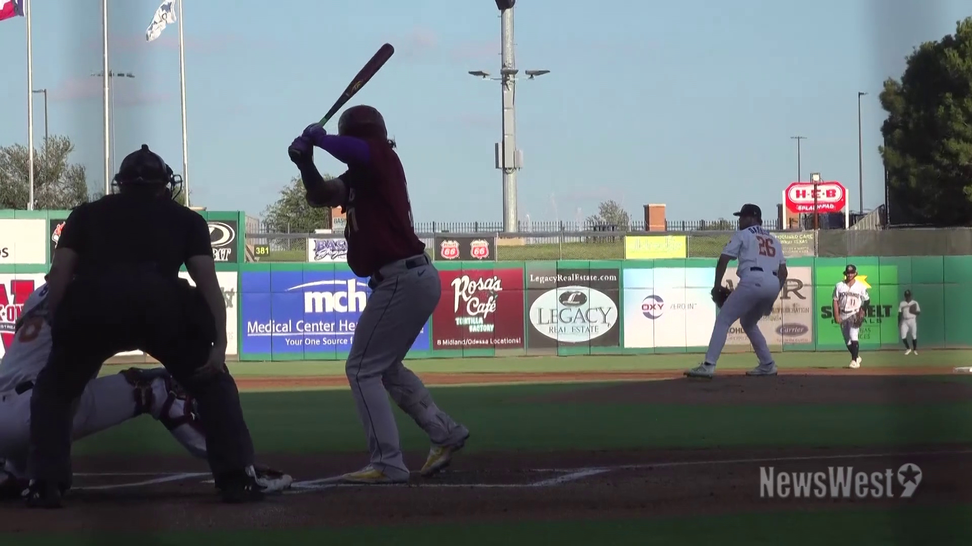 A home run from Will Simpson and a sacrifice fly by Jordan Groshans lifts the Rockhounds over the Roughriders.