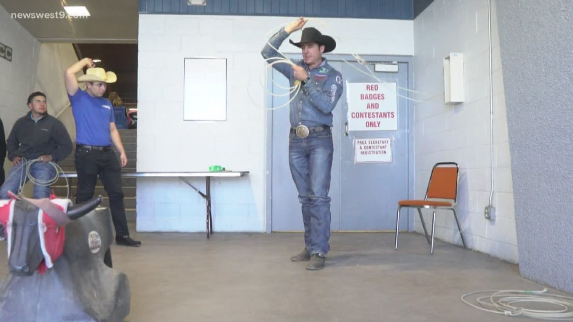 Two-time World Champion roper and Midland native Patrick Smith teaches NewsWest 9 Sports reporter Eliav Gabay how to rope.