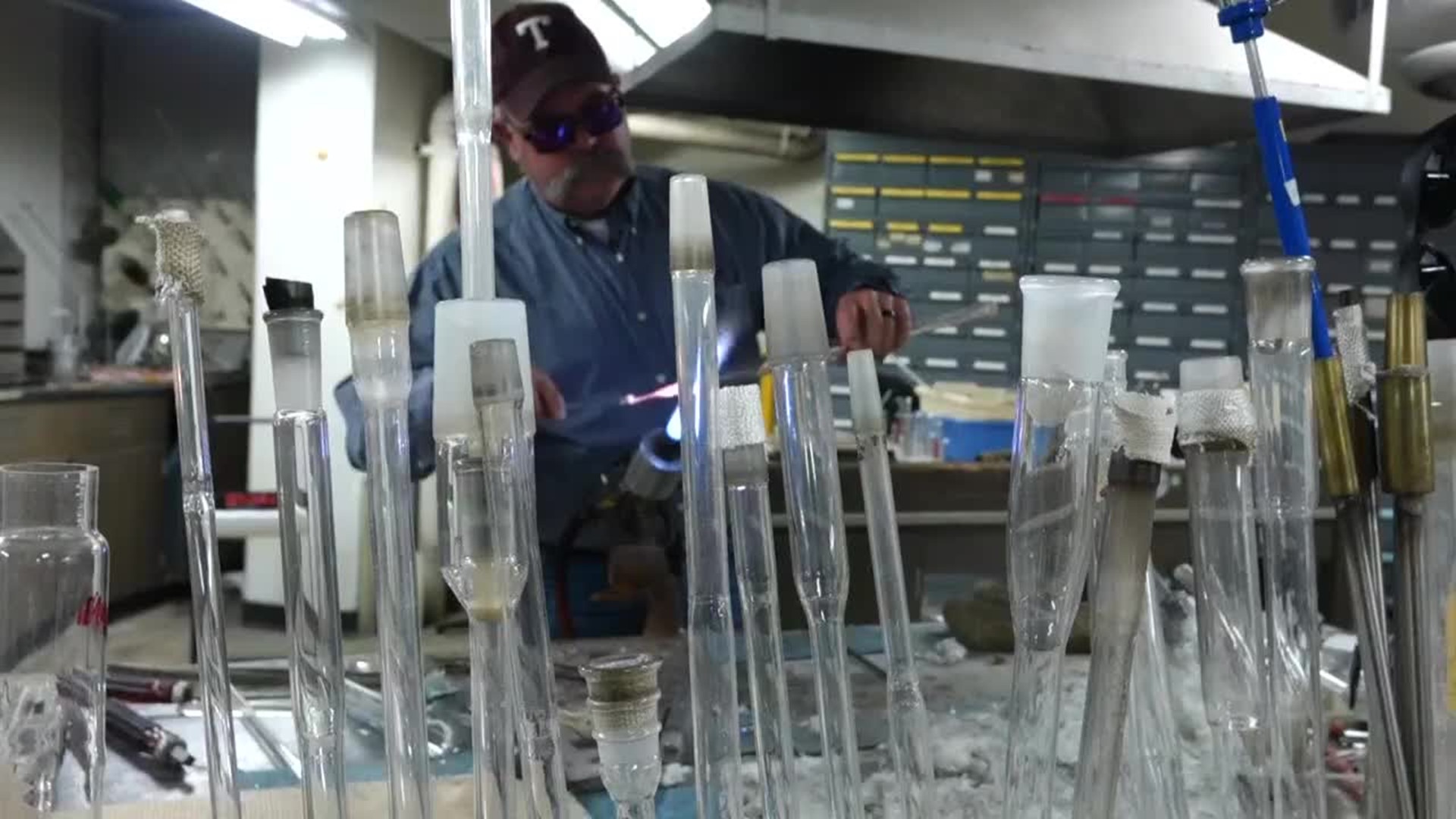 ‘Hot glass looks just like cold glass’: at A&M, longtime glassblower melds art with science