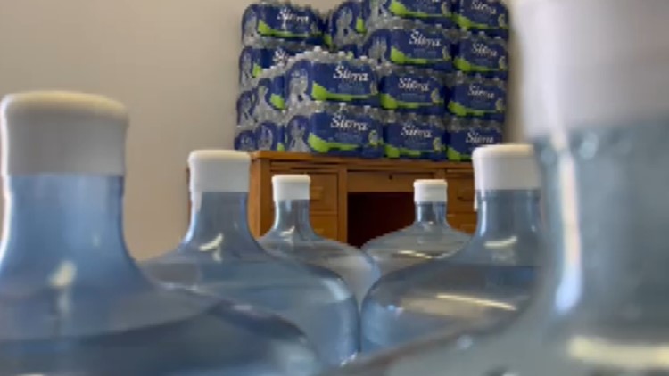Reeves County distributing water to Toyah citizens in need