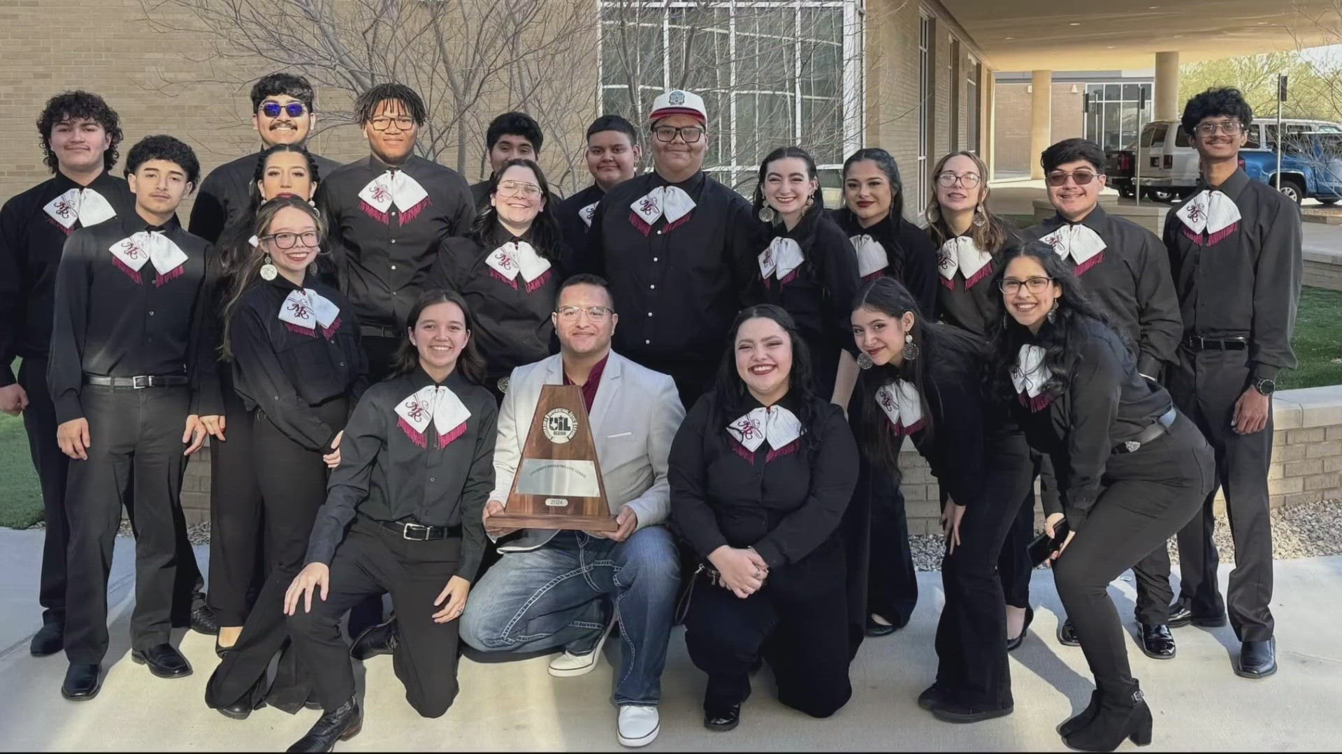 "Mariachi Revolución", the group's name, earned the best possible score of "1" from every judge at the UIL Mariachi Festival in El Paso this weekend.