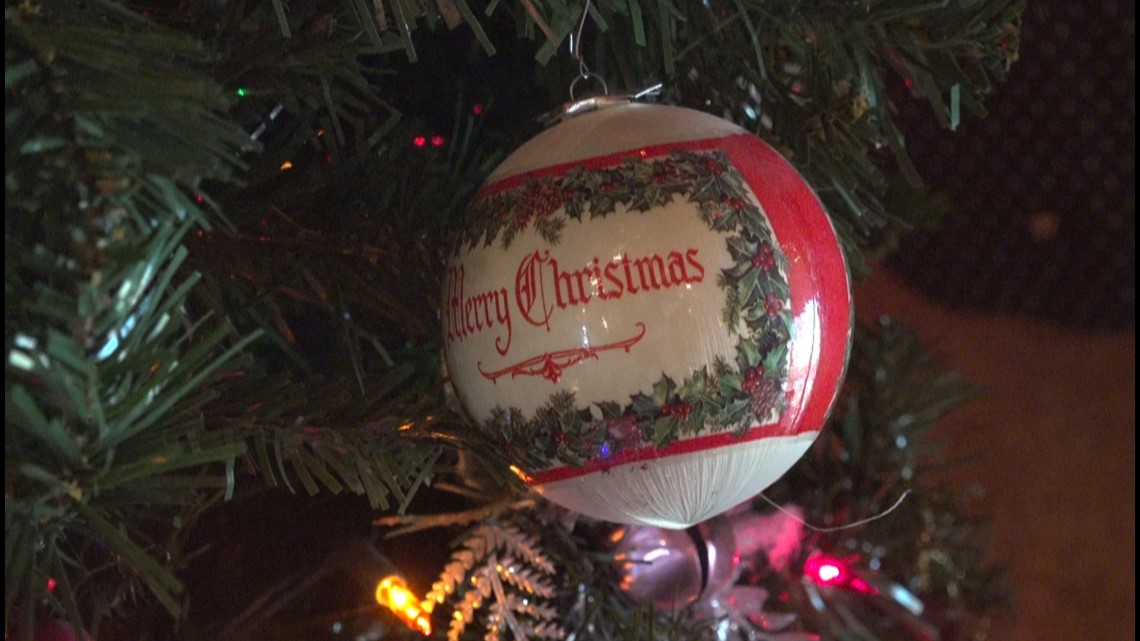 Midland man lights up Christmas with his home decorations