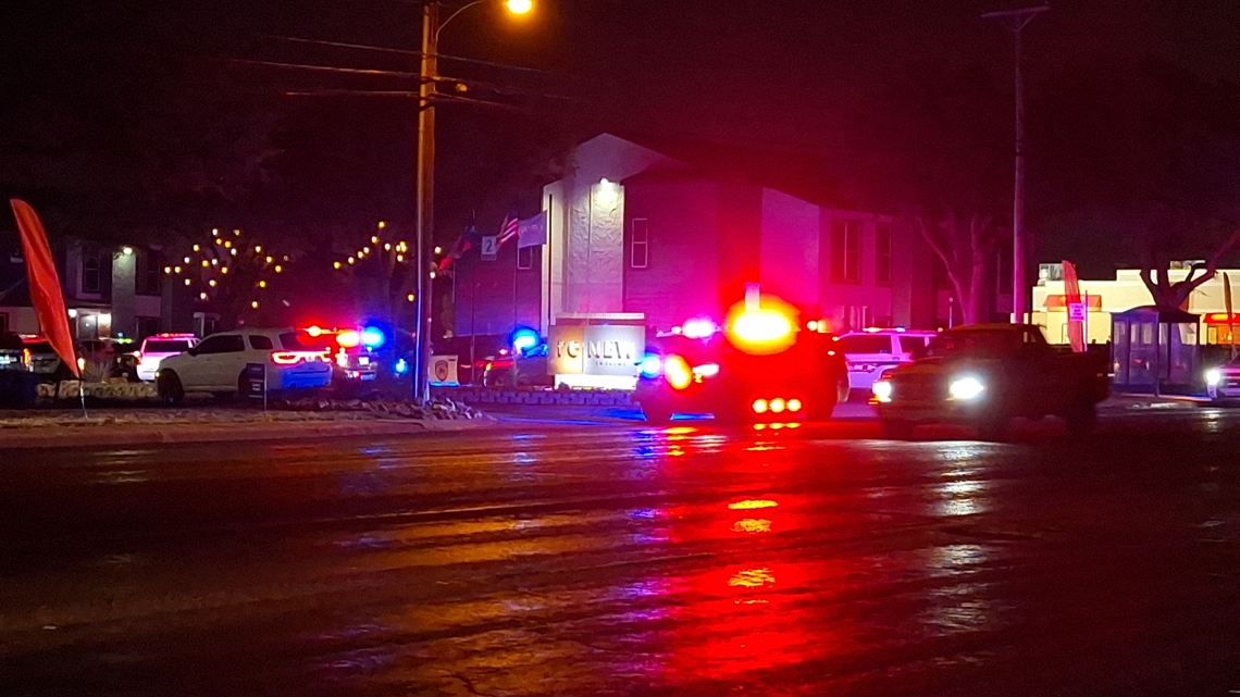 Barricaded suspect after a family violence call in southwest Midland, MPD says - Vimarsana News
