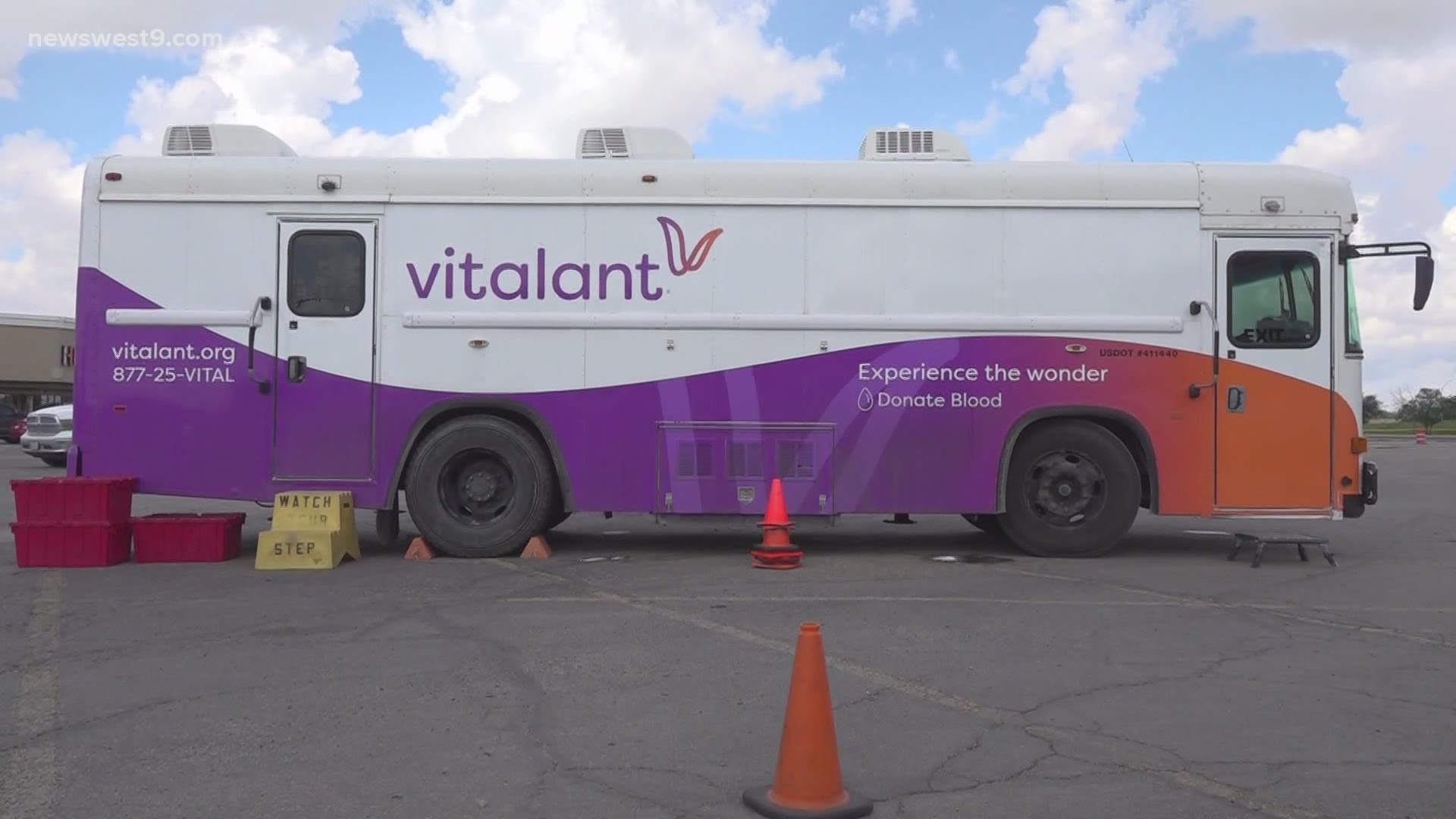 Vitalant said that with the 42 counties it serves, the hospitals need around 800 pints of blood per day, but are only getting around 200 pints.