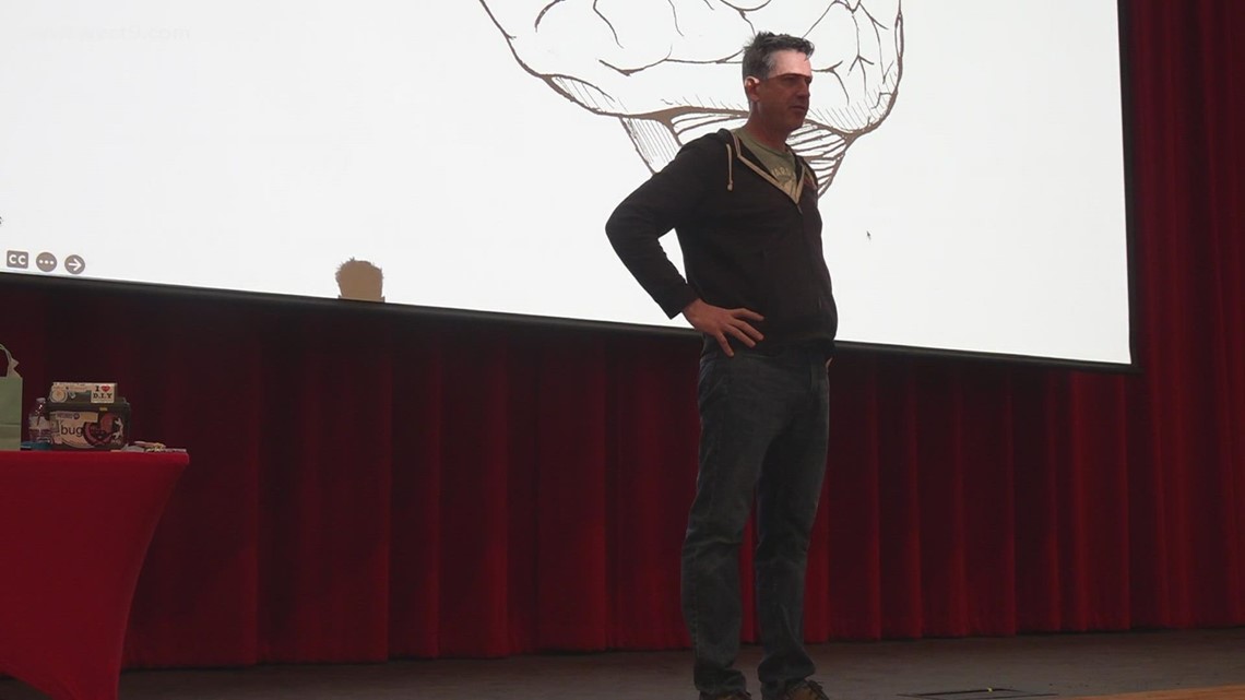 Neuroscientist, TED speaker visits ECISD students - Vimarsana News