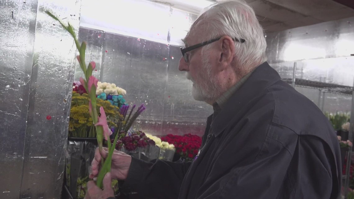 93 year-old reflects on his Odessa flower shop - Vimarsana News