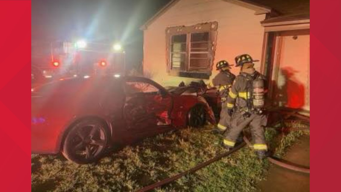 Odessa Fire Rescue responds to two-vehicle crash at Dixie and 13th Street - Vimarsana News