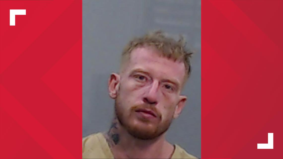 Convicted felon arrested after pointing gun at multiple people at local ...