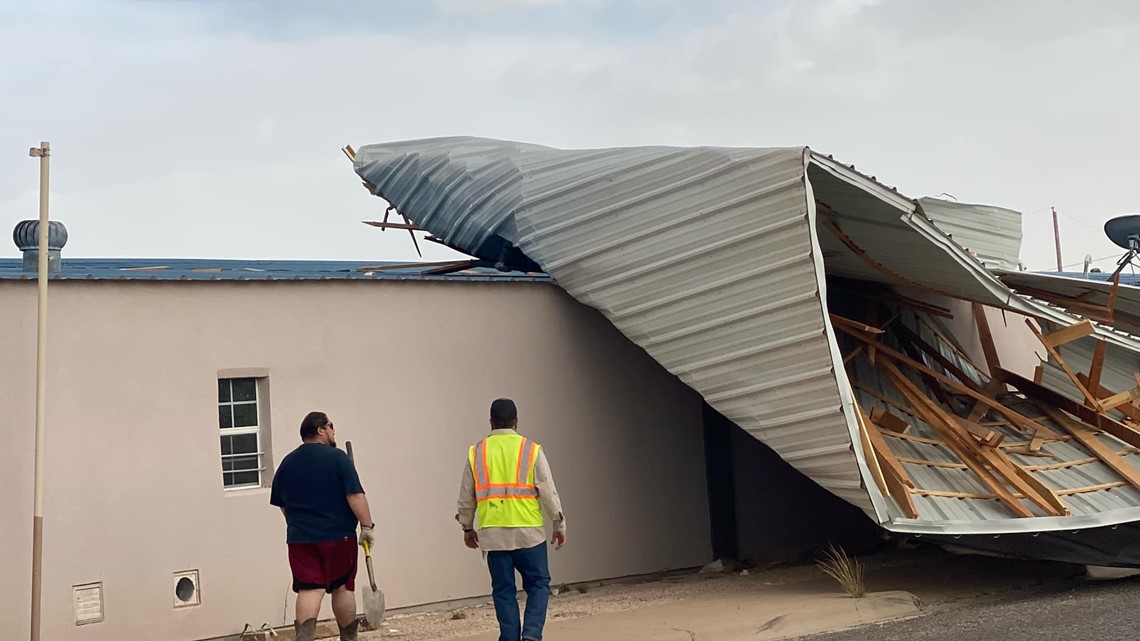 Winds blow off Fort Stockton game room roof, knocking down power lines