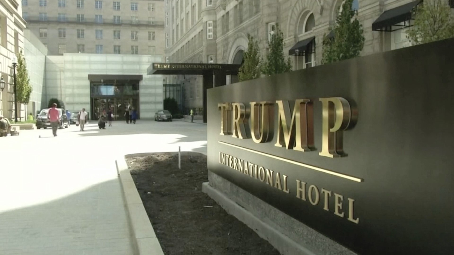 The Trump Organization is selling the lease to its D.C. Hotel and part of the pitch reportedly highlights the money to be made off of governments. Veuer's Justin Kircher has the story.