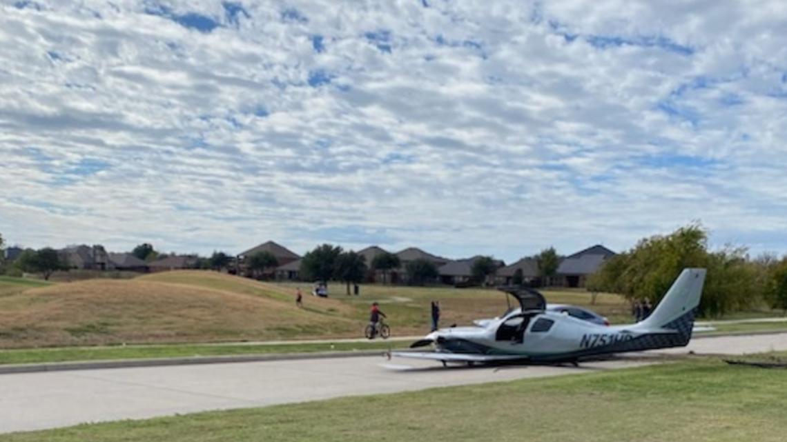 Small plane crashes in McKinney, Texas - Vimarsana News